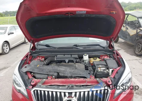 2017 Buick Envision Essence z USA, uszkodzony, nr VIN LRBFXDSA9HD120501